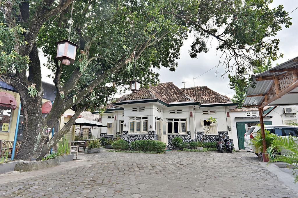 Zen Rooms Panembahan Kraton Jogjakarta Buitenkant foto