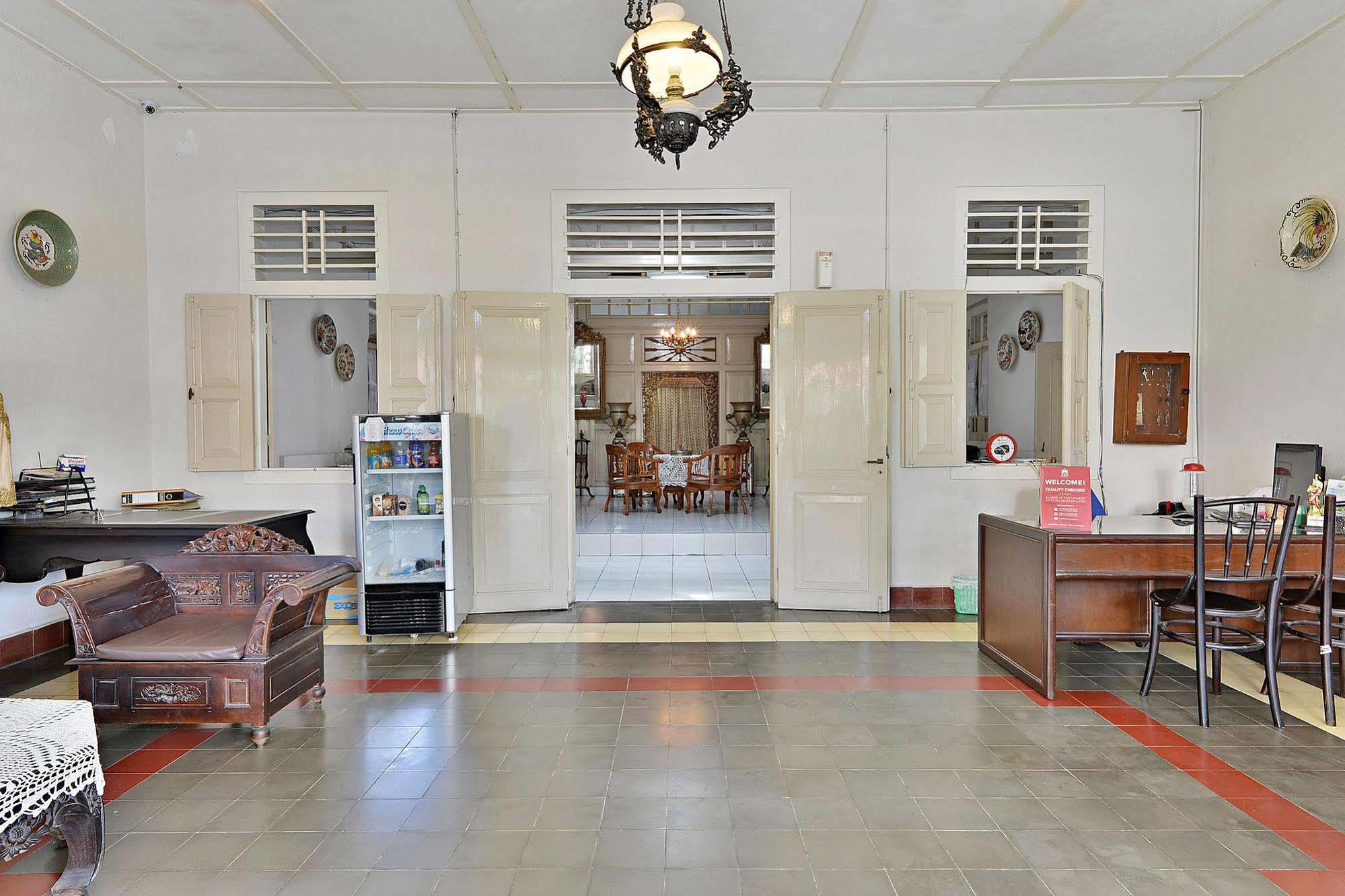 Zen Rooms Panembahan Kraton Jogjakarta Buitenkant foto