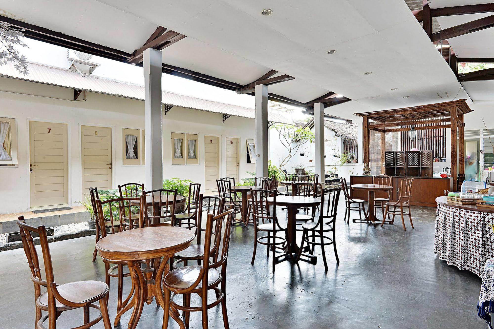 Zen Rooms Panembahan Kraton Jogjakarta Buitenkant foto