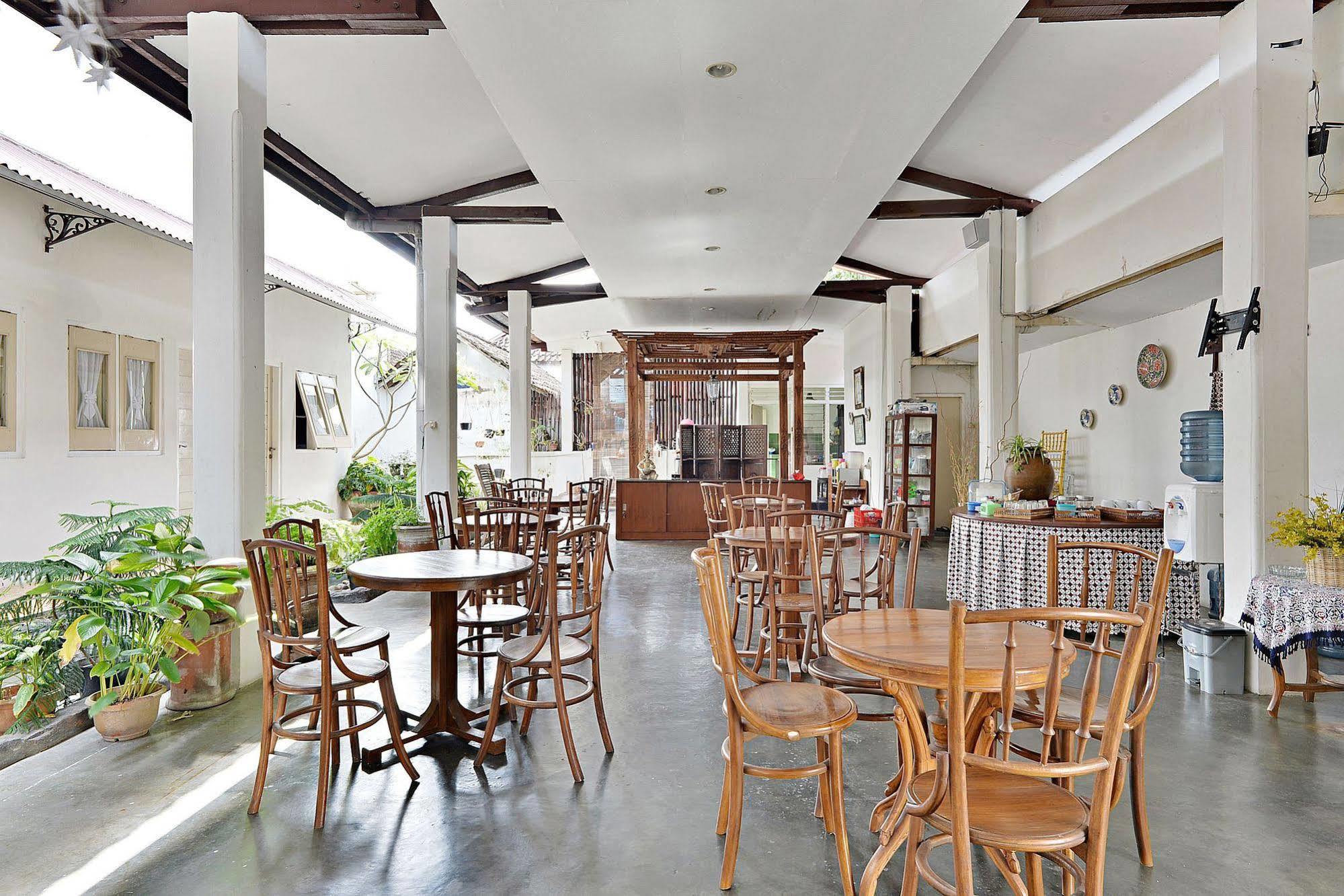 Zen Rooms Panembahan Kraton Jogjakarta Buitenkant foto