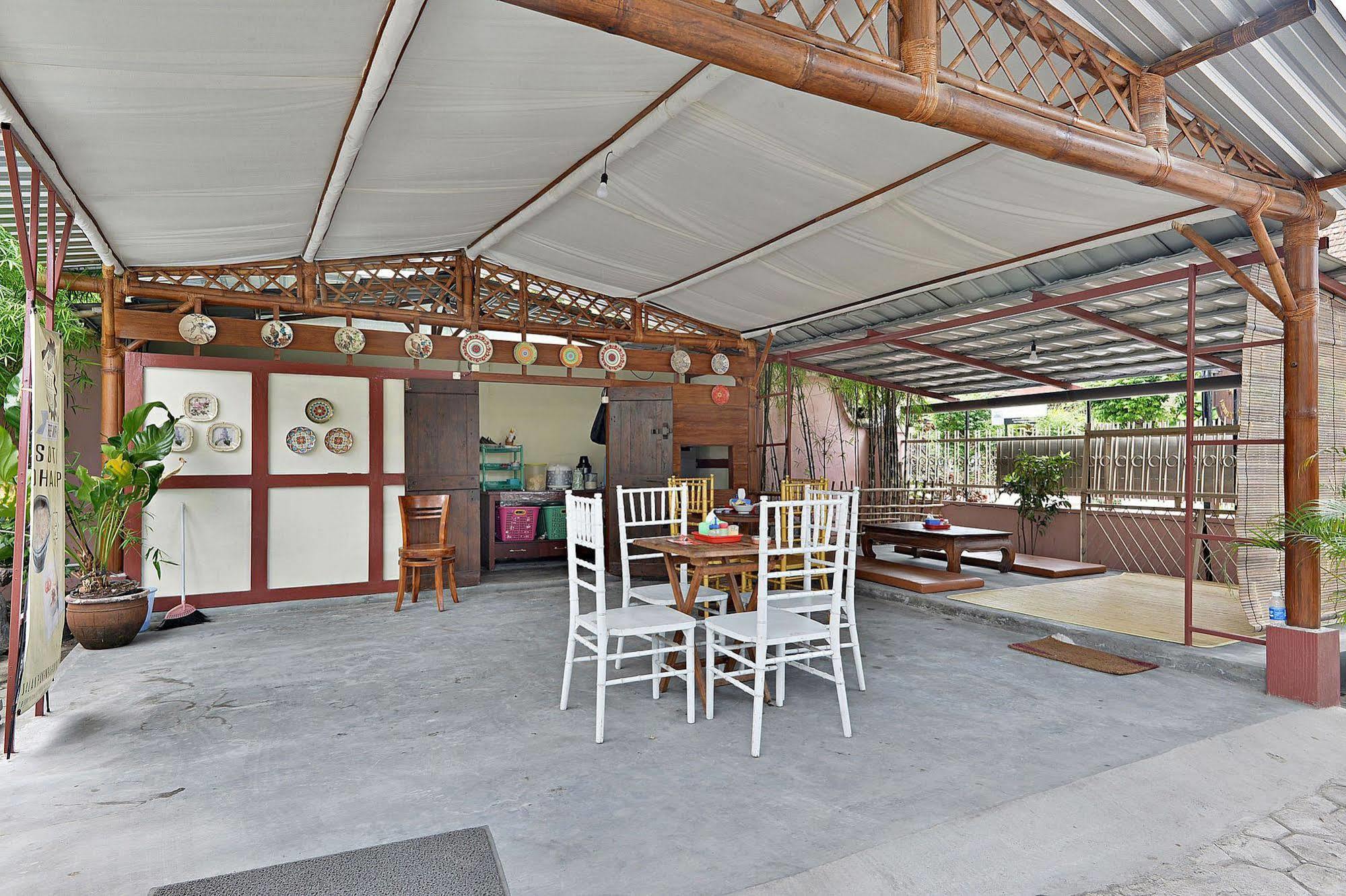 Zen Rooms Panembahan Kraton Jogjakarta Buitenkant foto