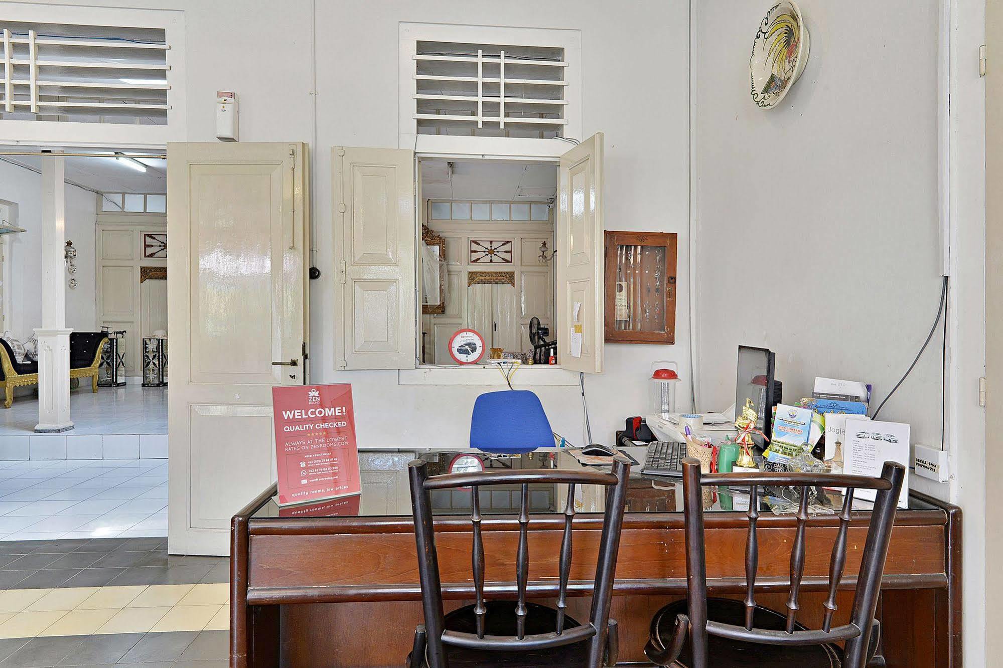Zen Rooms Panembahan Kraton Jogjakarta Buitenkant foto